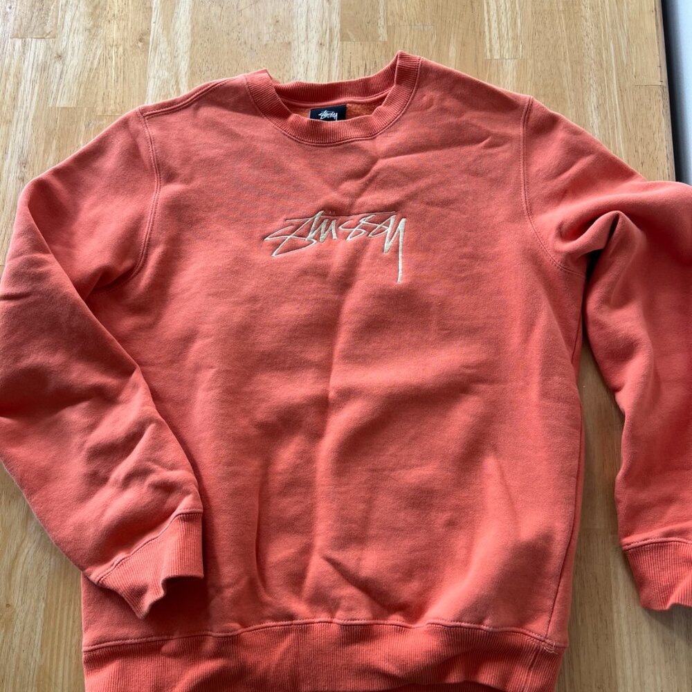 Stüssy Embroidered Logo Crewneck Sweatshirt - Picture 2 of 5